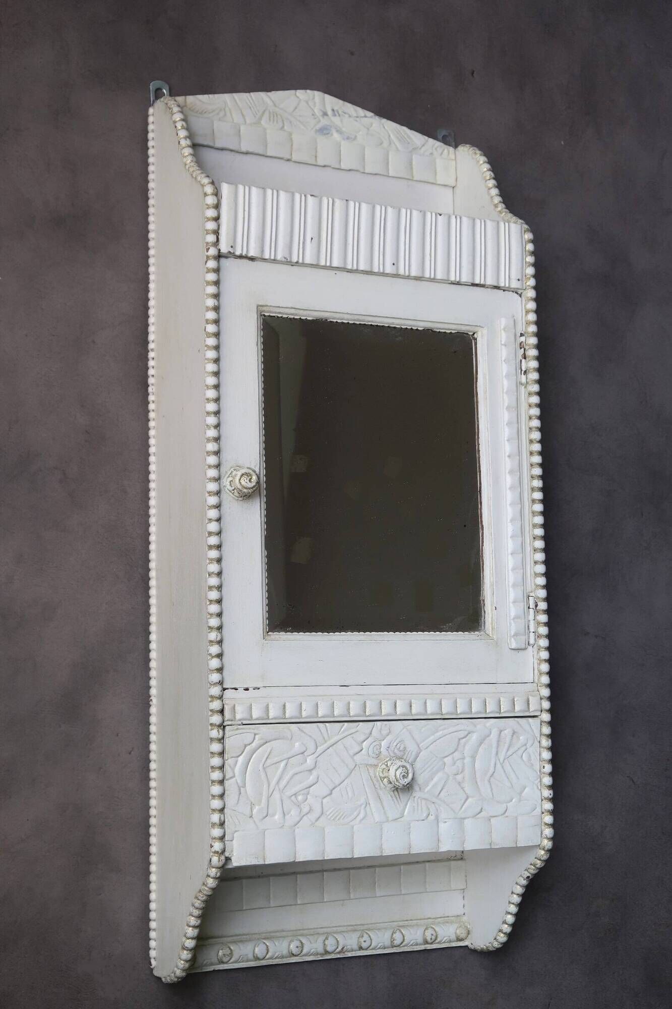 Art Deco wall cabinet 1930