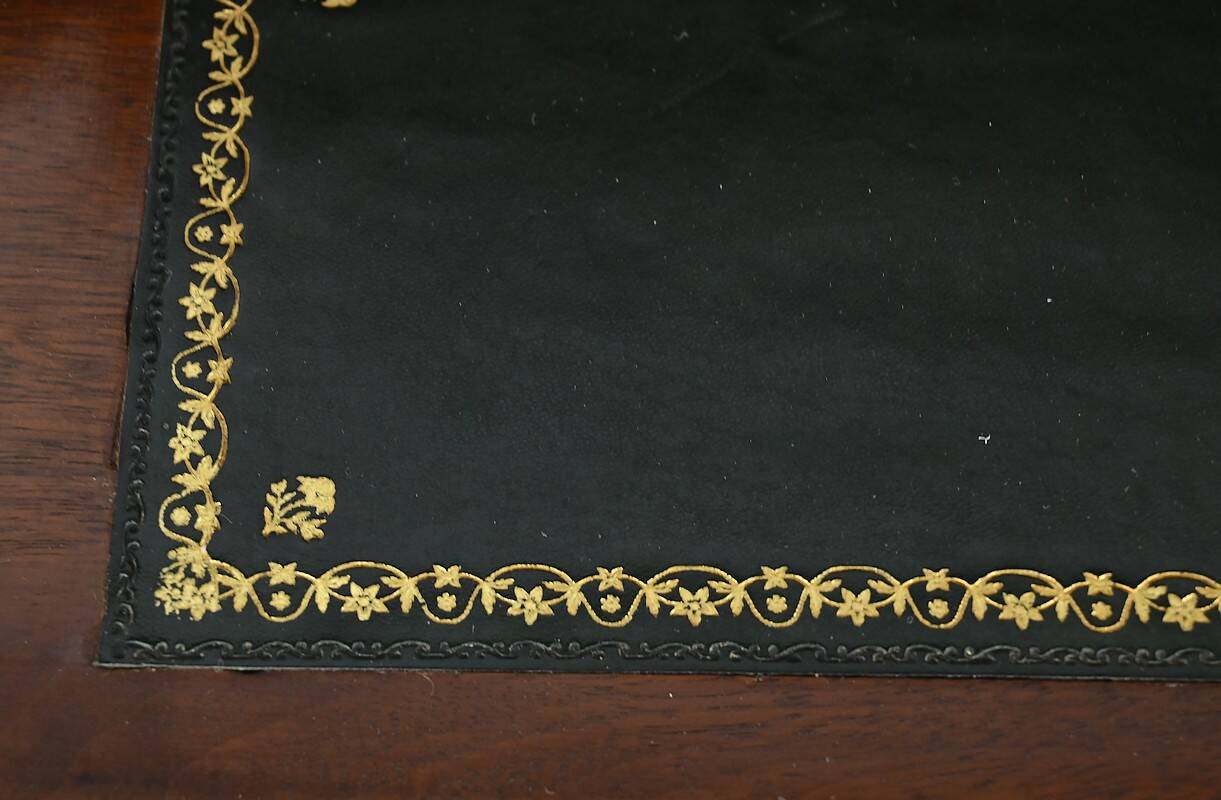 Small Bonheur du Jour Mahogany Desk, Louis XVI / Directory style – Early 20th century