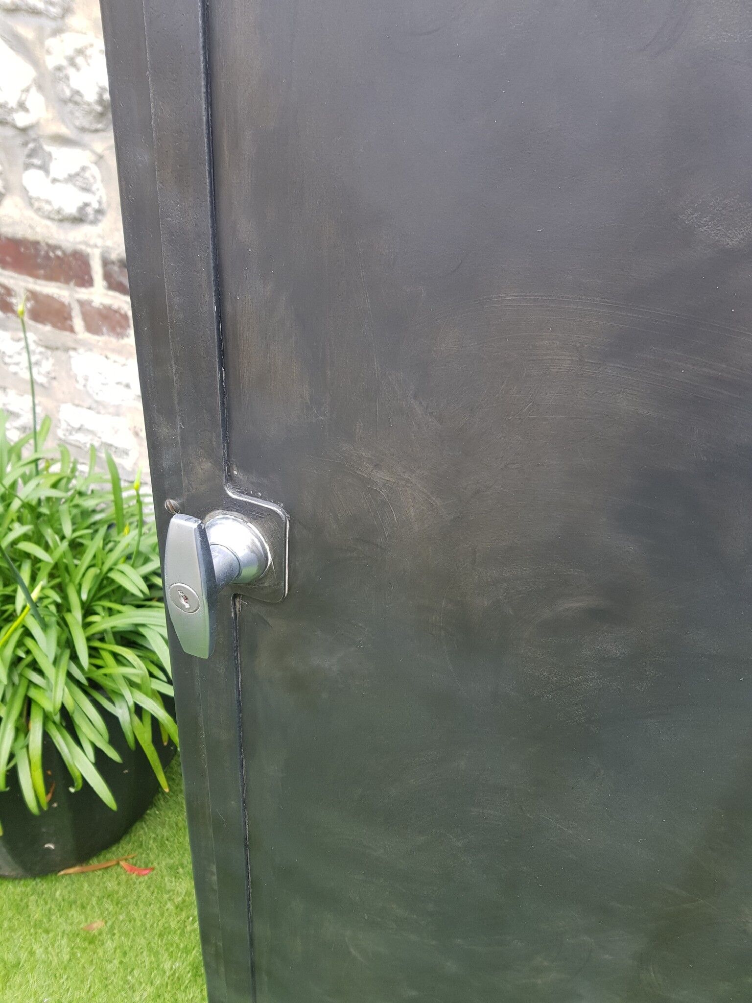 Armoire médicale en métal