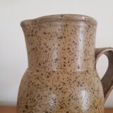 Sandstone pitcher