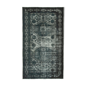Hand-knotted contemporary oriental 1980s 158 cm x 276 cm black rug