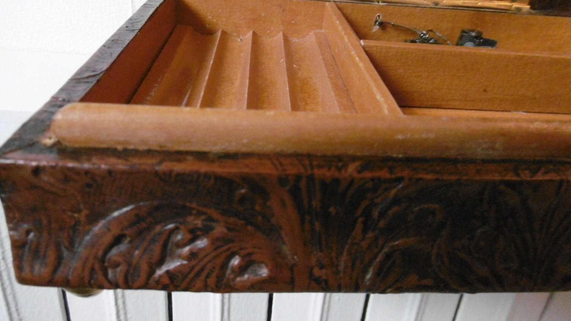 Music box and cigars 1960