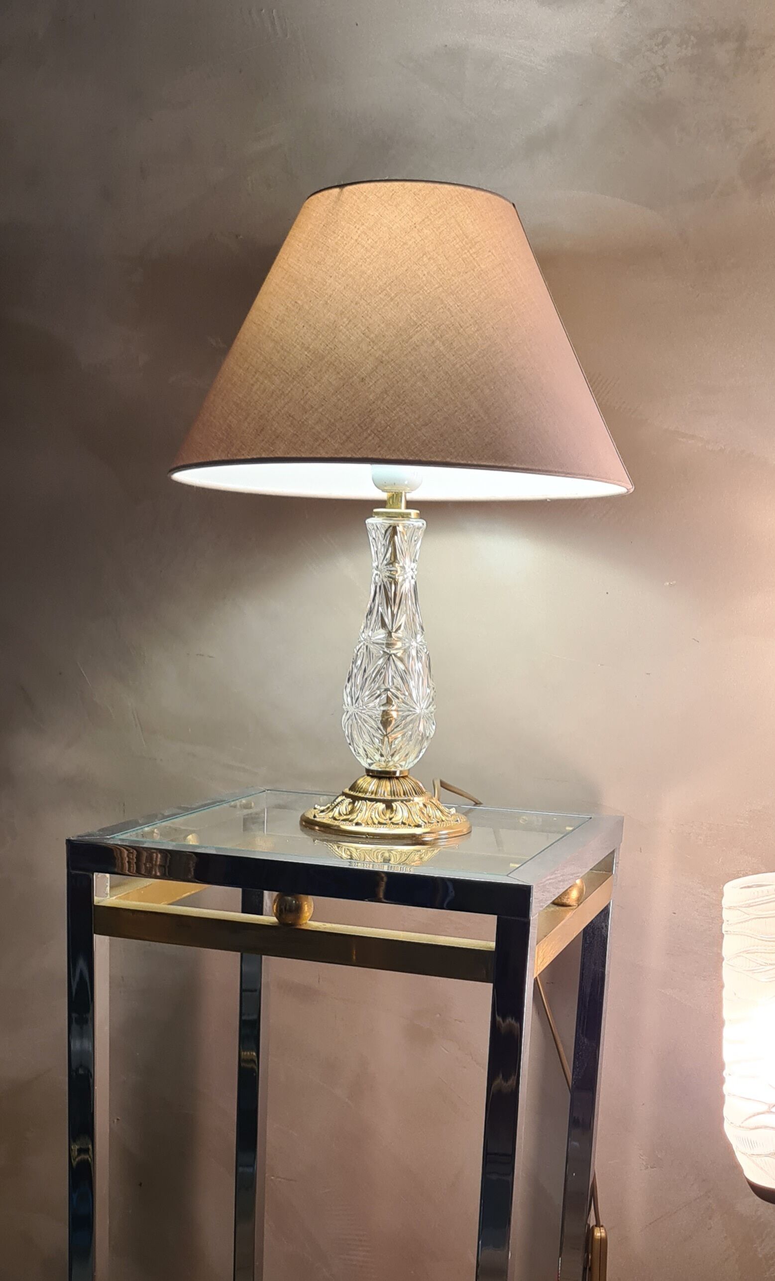 lamp style delux 1975 has 80 glass and chrome gold 40x25