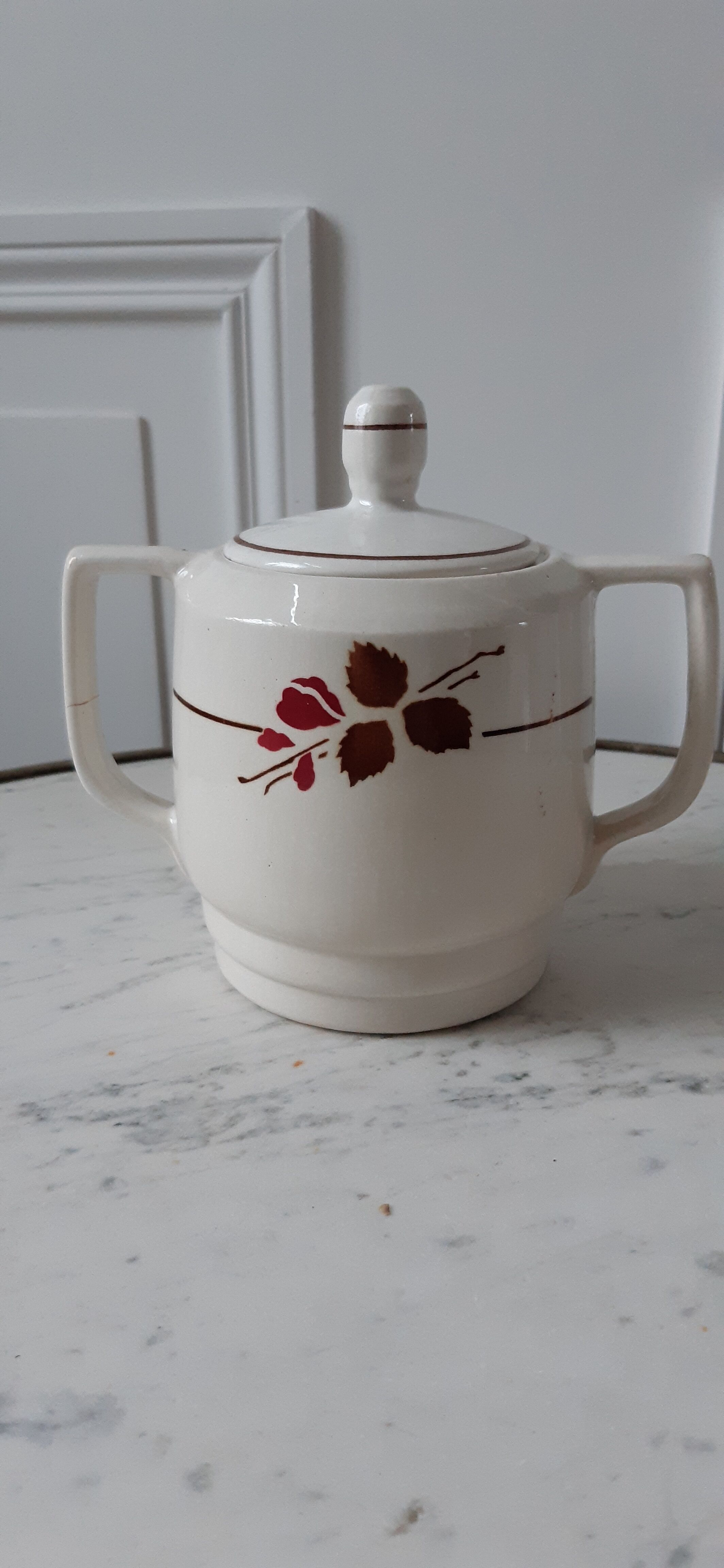 Sugar bowl small pot saint amand