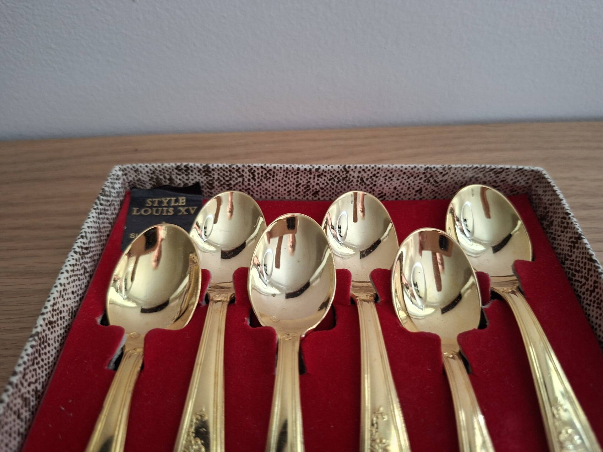 Coffret de 6 cuillères à café dorées à l’or fin