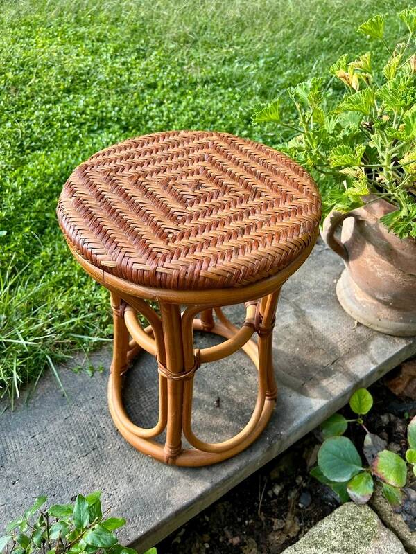 Tabouret vintage en rotin