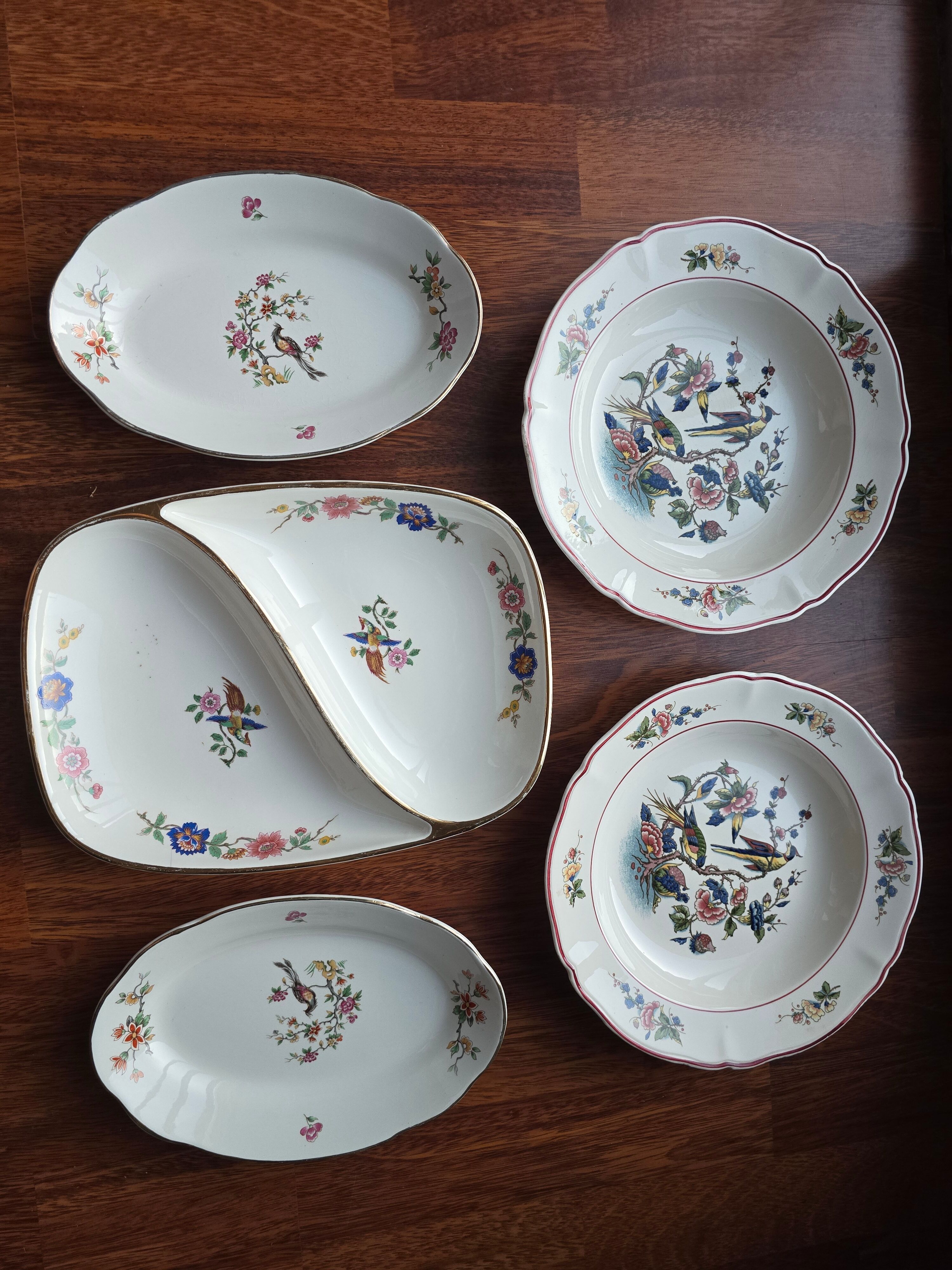 Set of porcelain dishes with a phoenix theme - 1950s-60s large manufacture