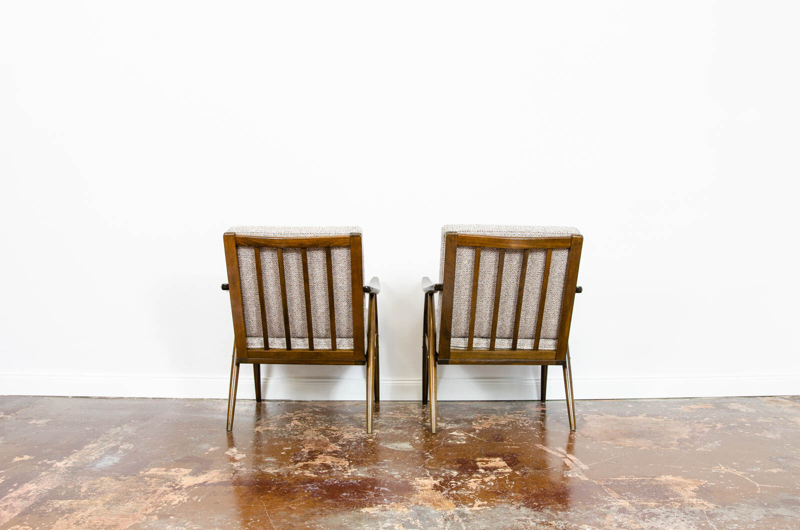 Paire de fauteuils du milieu du siècle années 1960