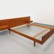 Lit double vintage scandinave en teck des années 60 avec chevets intégrés