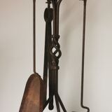 Wrought iron chimney servant