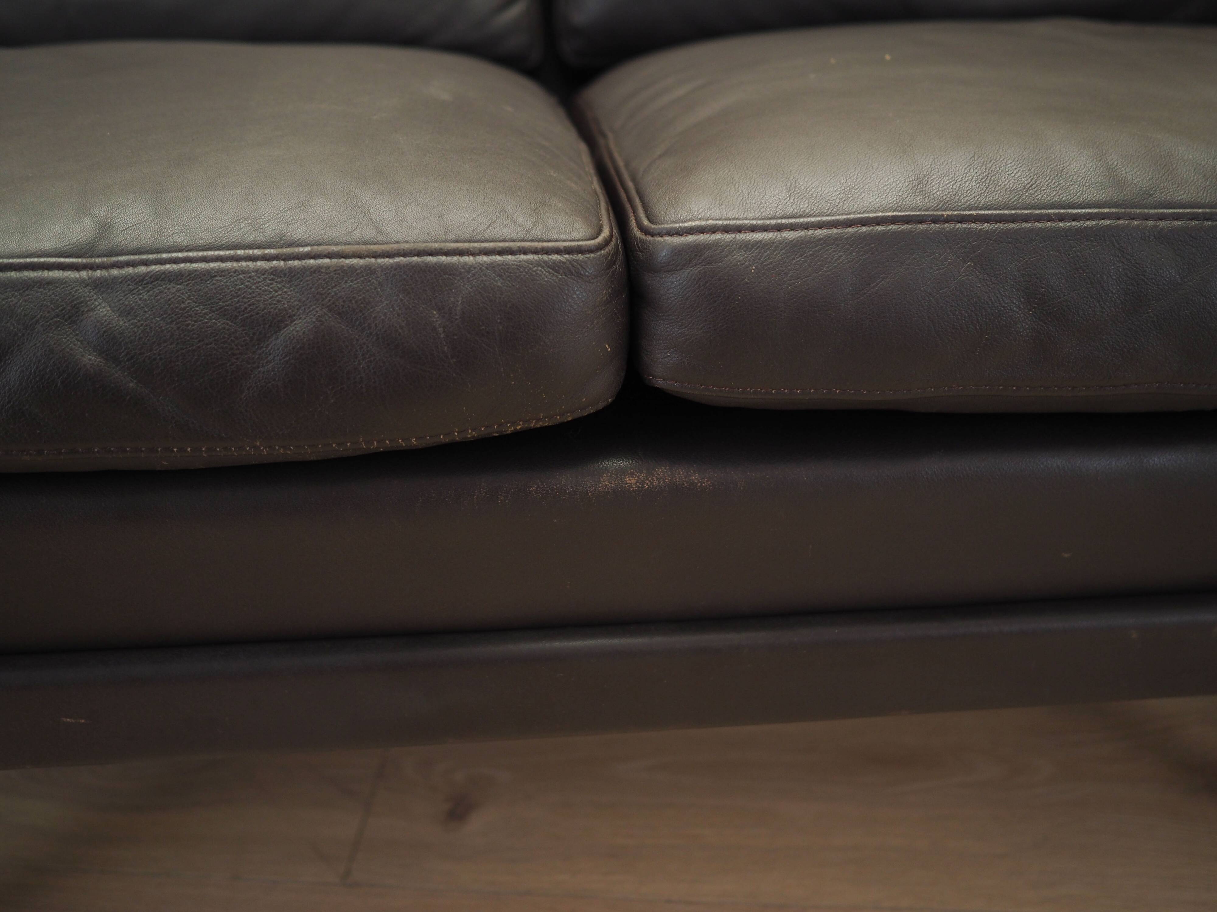 Brown leather sofa, Danish design, 1960s, designer: Aage Christiansen