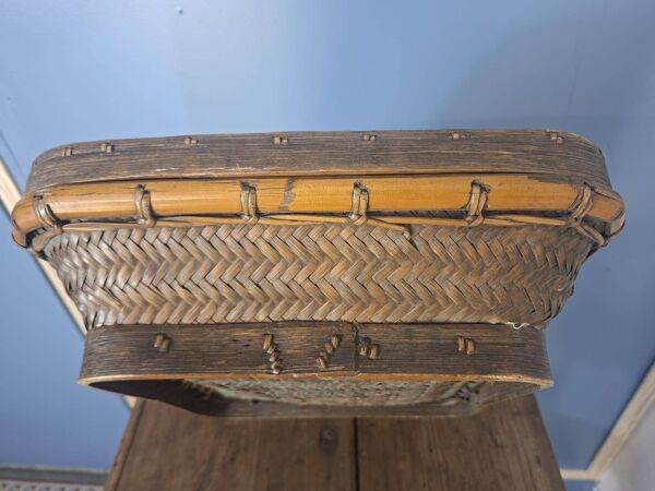 Panier chinois ancien en bambou tressé à couvercle — XIXe/XXe siècle