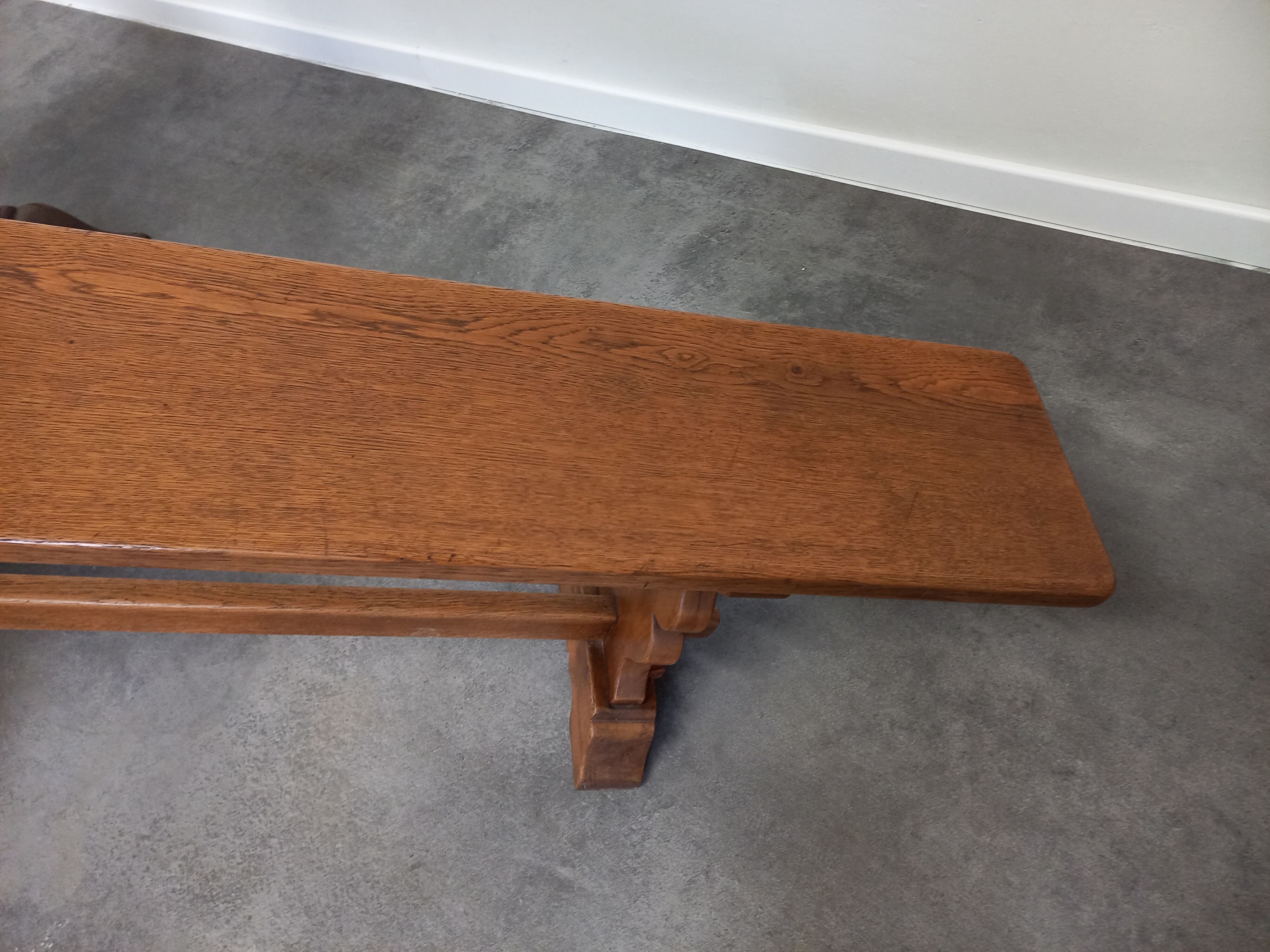 Farmhouse table and its 2 benches