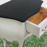 Petite commode style L.XV