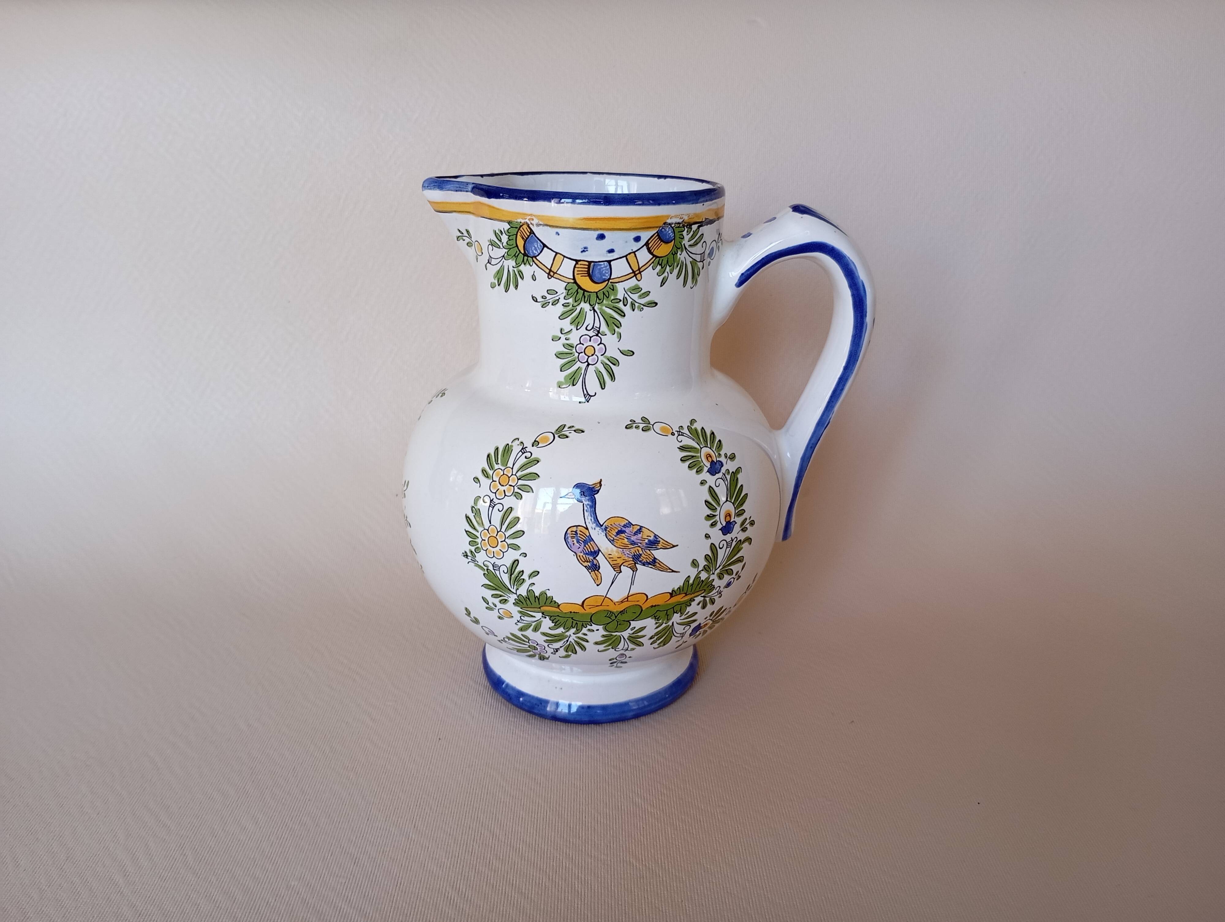Angoulême earthenware pitcher "Le Renoleau" Moustiers decor