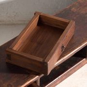 Meuble bas ancien peint en bois de pin – Chine, vers 1900