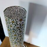 Lampe vintage 70s upcyclée, pied rose, abat-jour floral marguerites