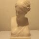 Buste de femme en biscuit blanc cassé