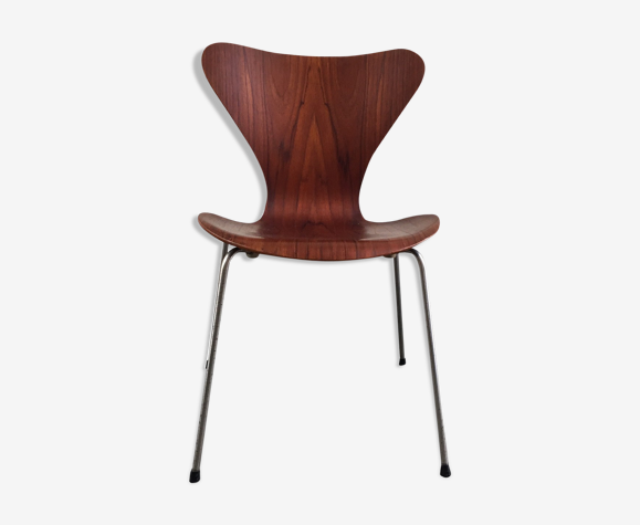 Chaise "Série 7" par Arne Jacobsen 1970