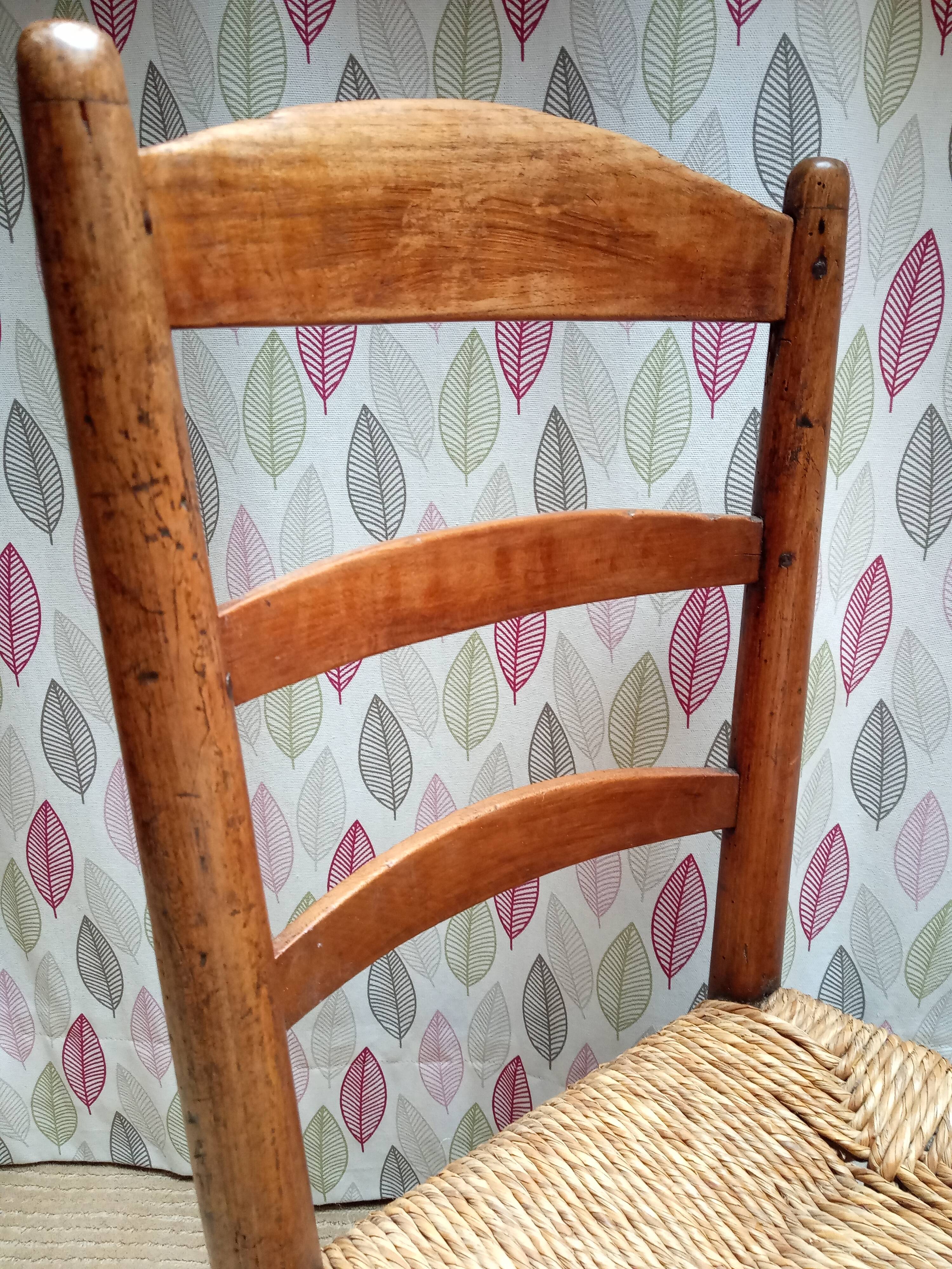 Chaise enfant ancienne