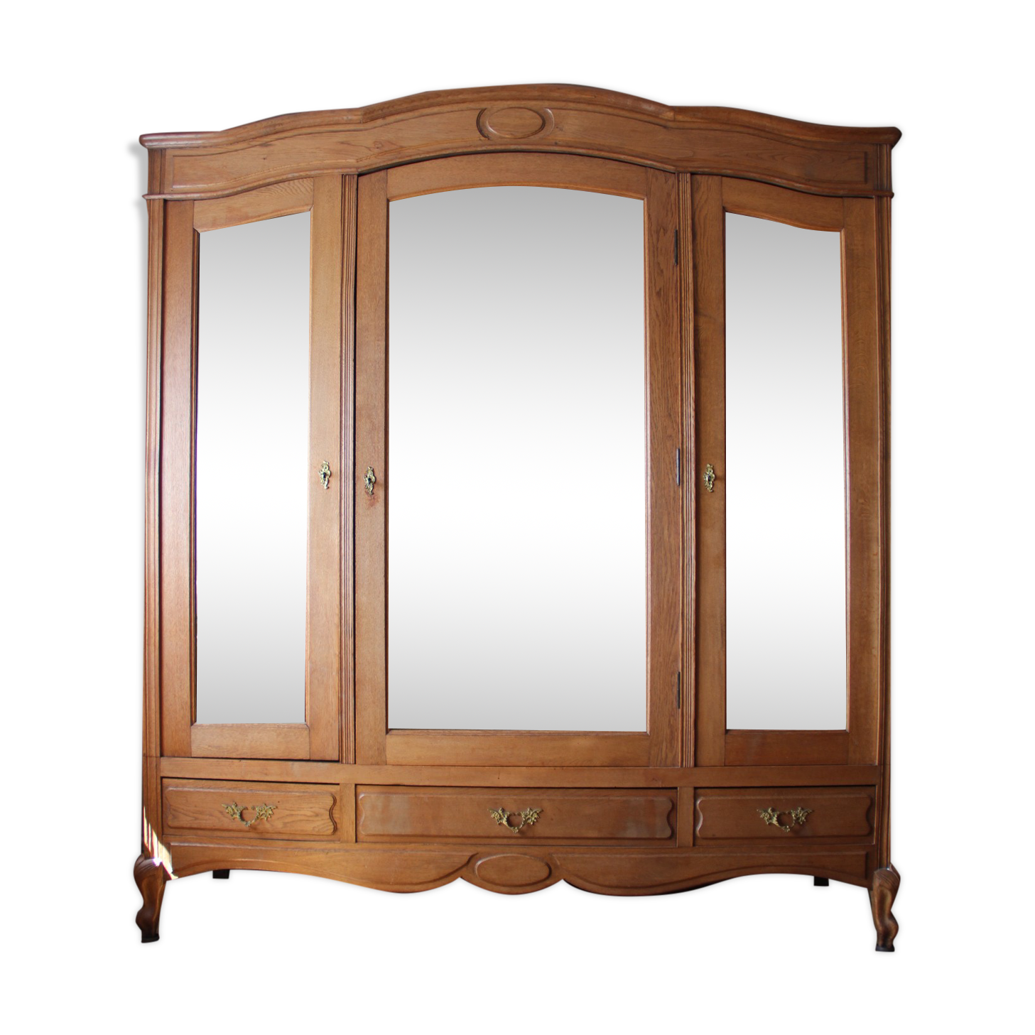 Louis XV style wardrobe in light oak, 3 beveled ice creams