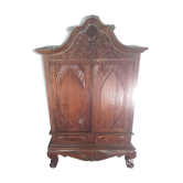 Indonesian wardrobe
