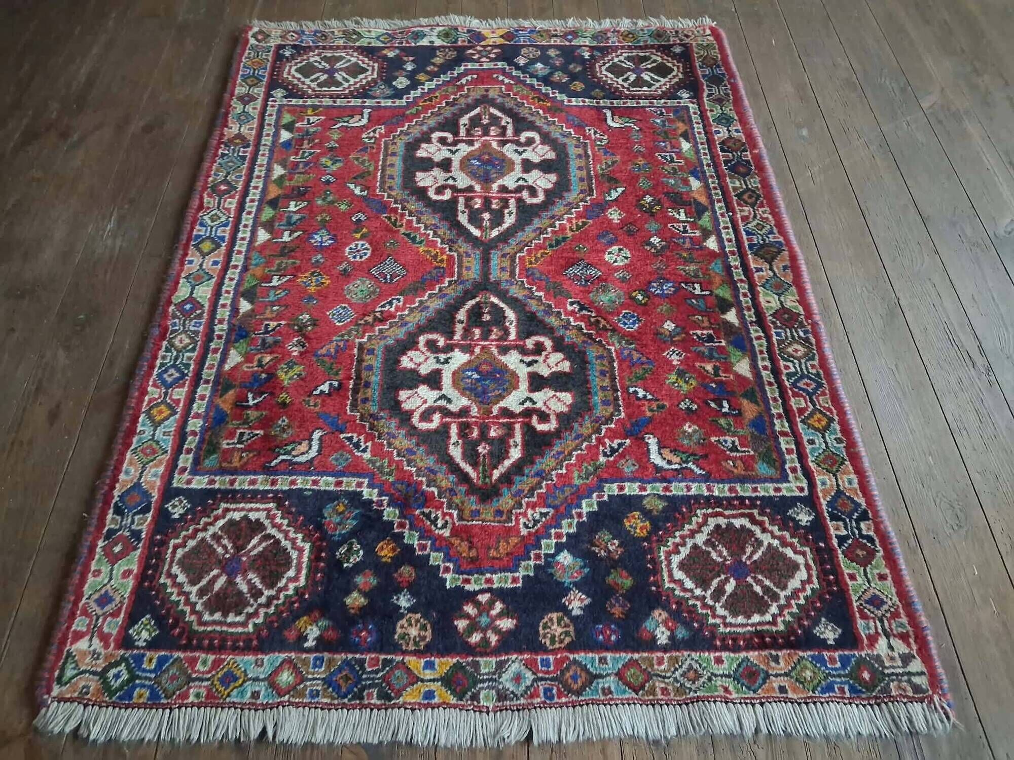 Handmade Persian Shiraz rug 155x115cm