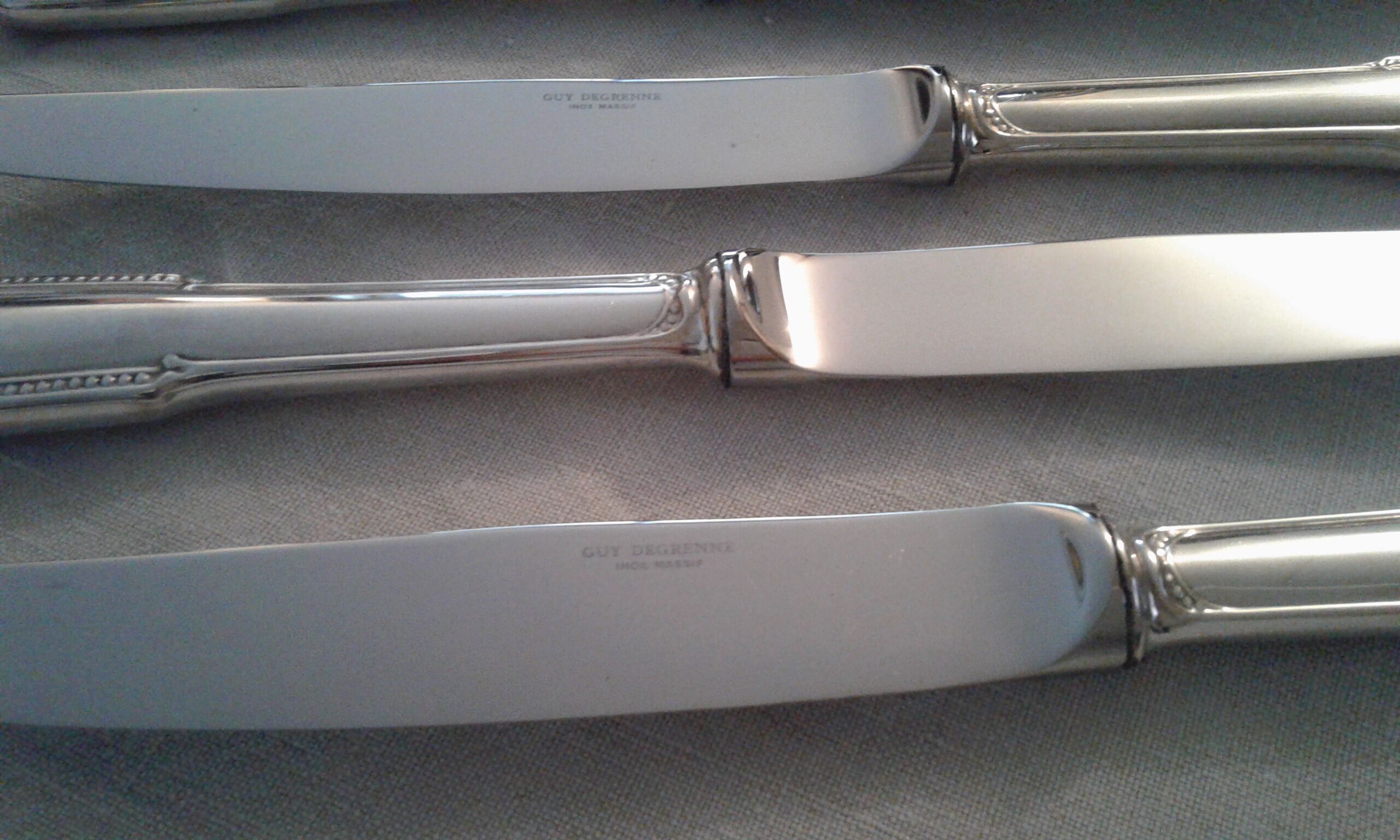 12 knives stainless steel Guy Degrenne