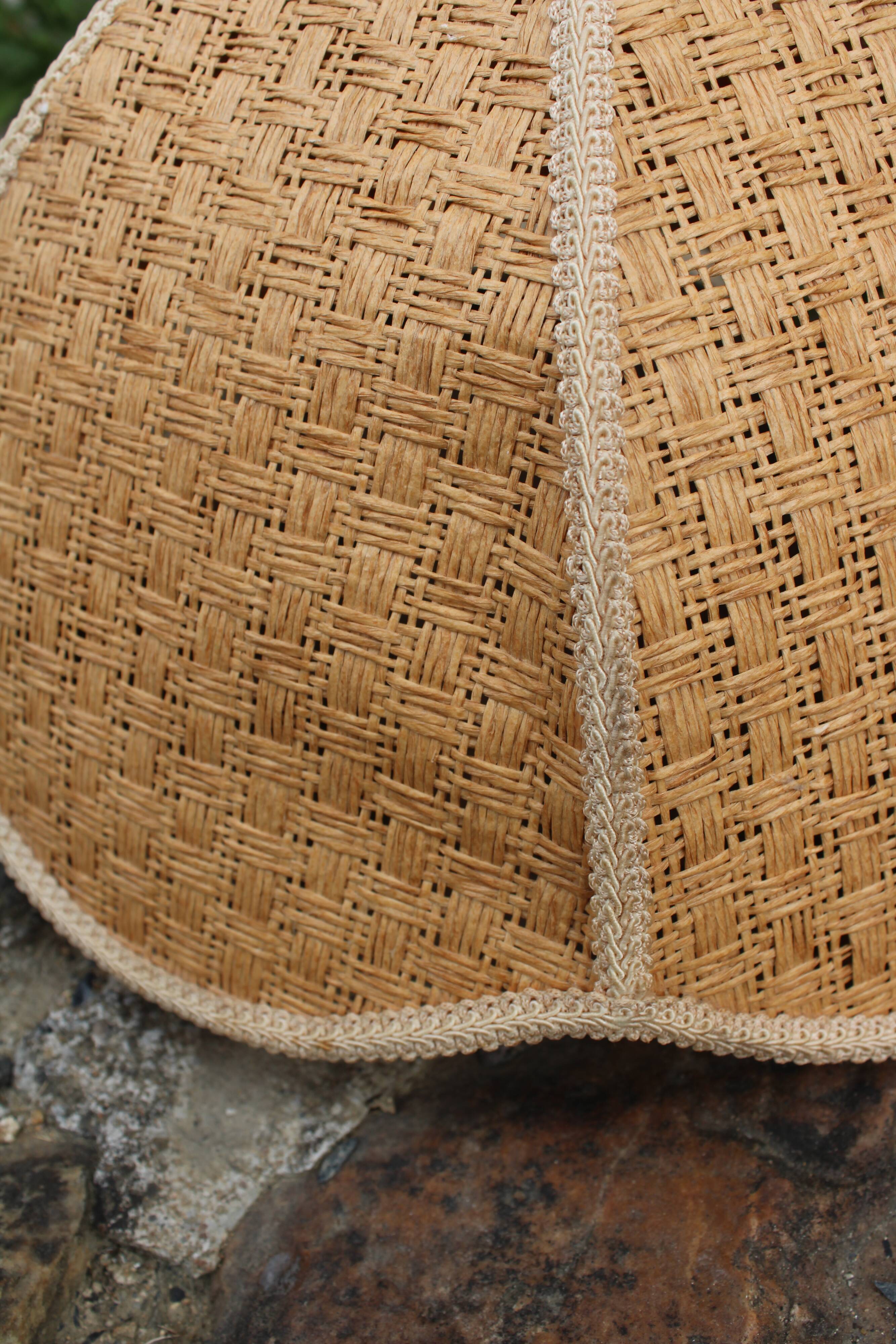 Realectrified rattan flower suspension