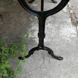Bistro table in cast iron and white marble 1900