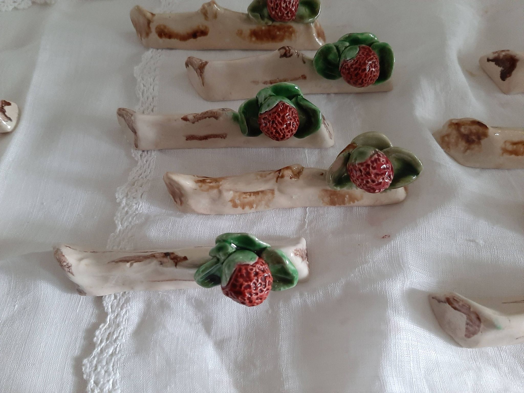 Knife rest in ceramic slip Denise Picart circa 1940