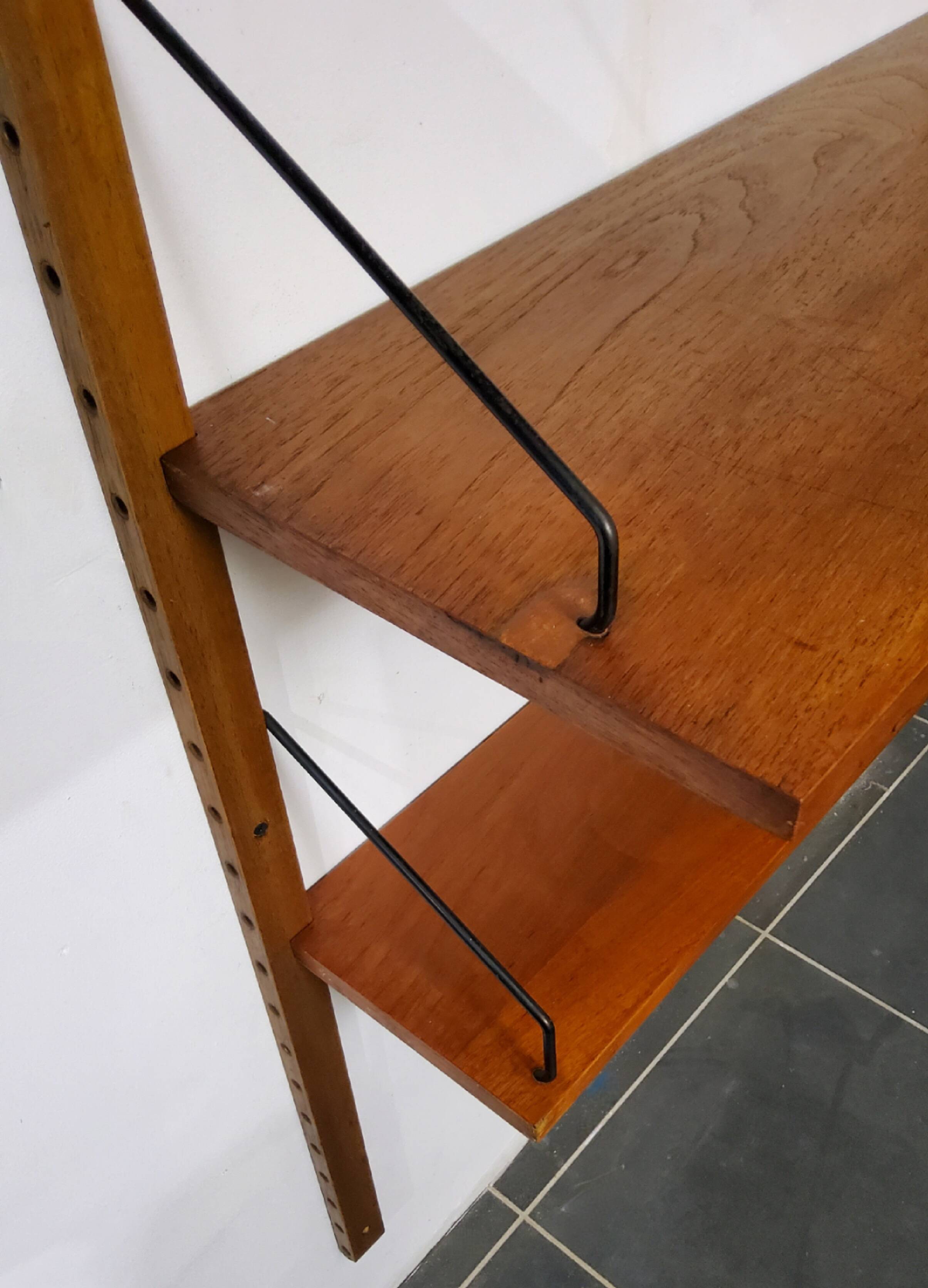 Etagère murale modulable par Poul Cadovius, 1960