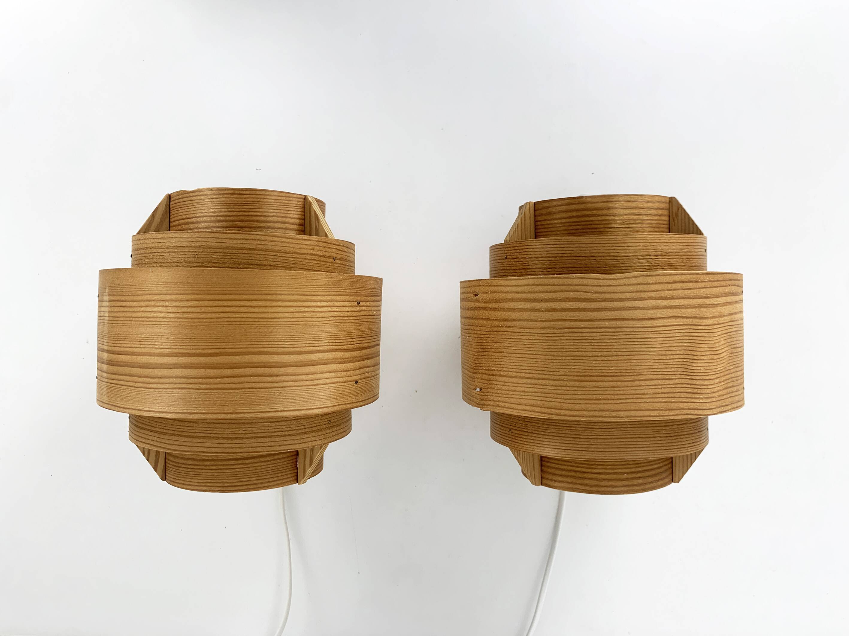 Pair of V-327 pine wall lights Hans-Agne Jakobsson for AB Markaryd, 1960