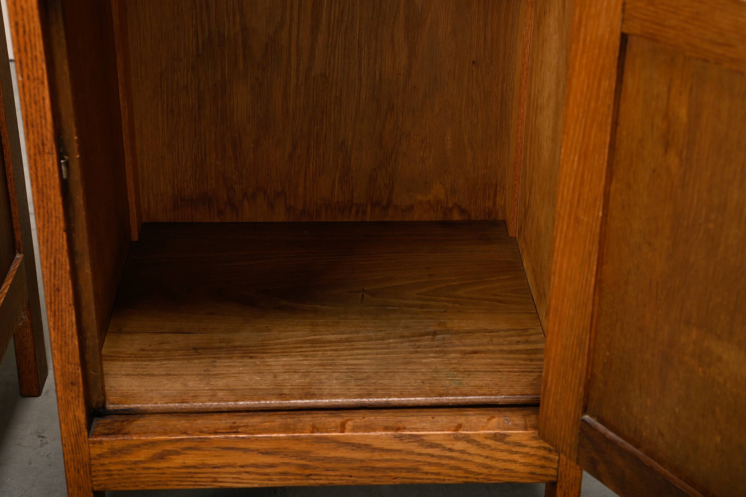 Art Deco Amsterdam School Nightstands pair in oak and glass, 1930s Netherla