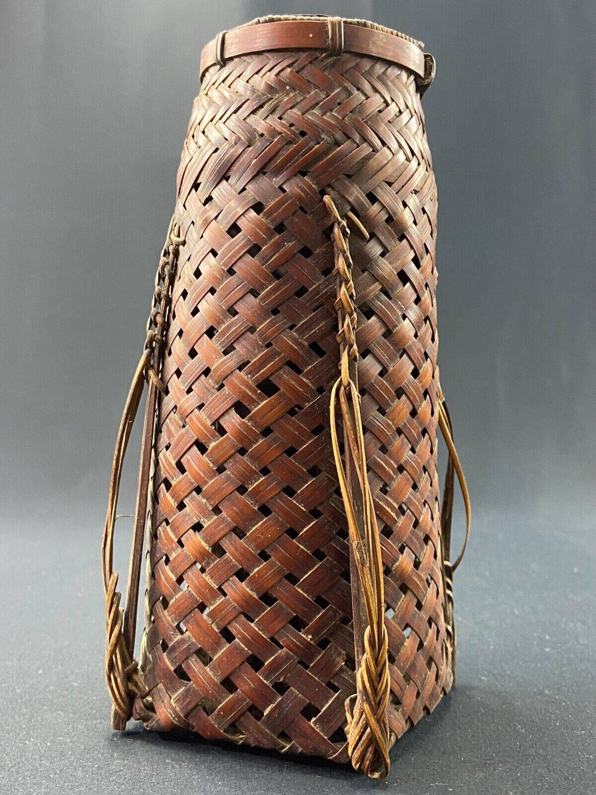Hanakago vase in woven bamboo for Ikebana Japan late 19th century