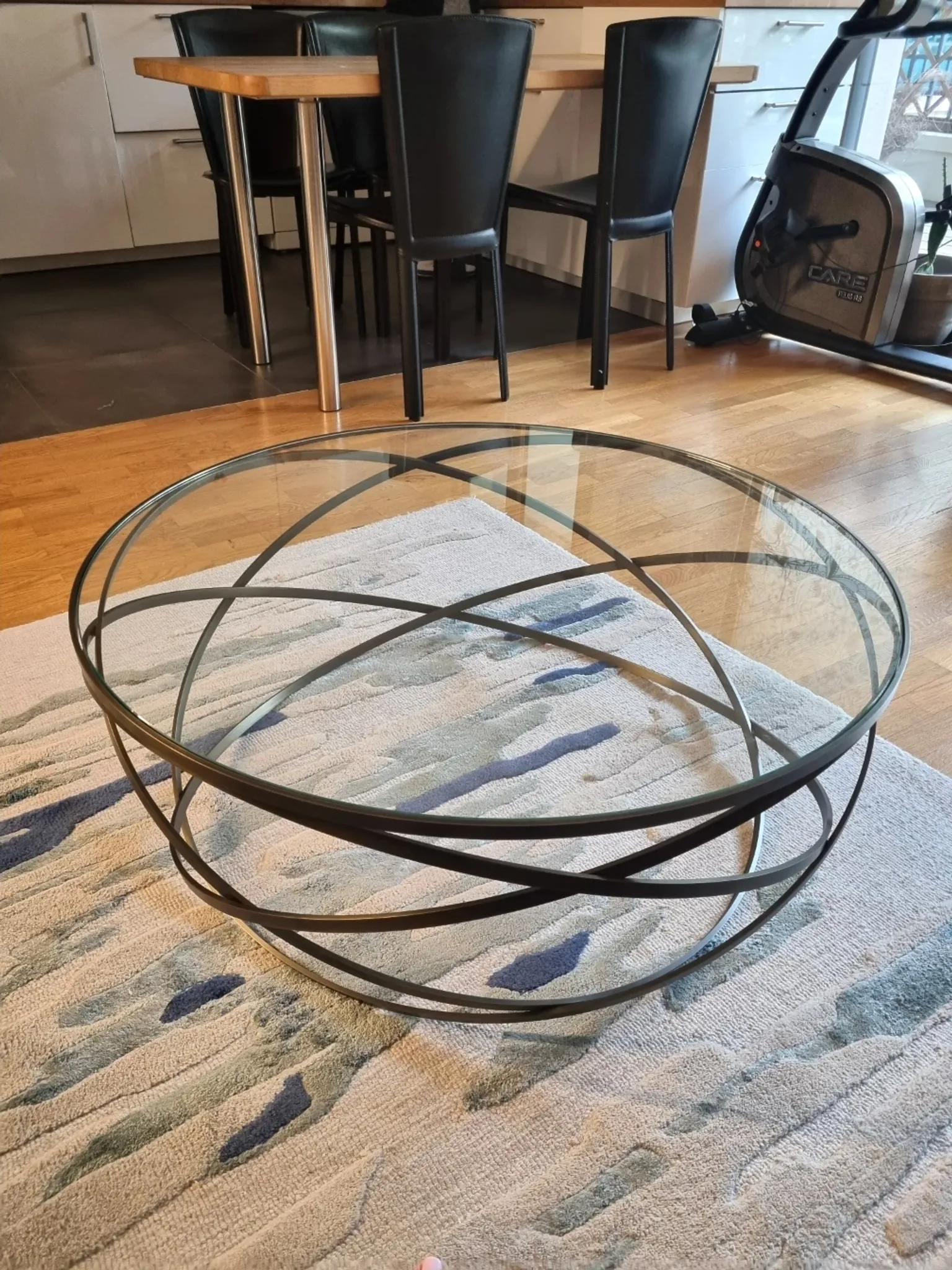 Evol coffee table in glass