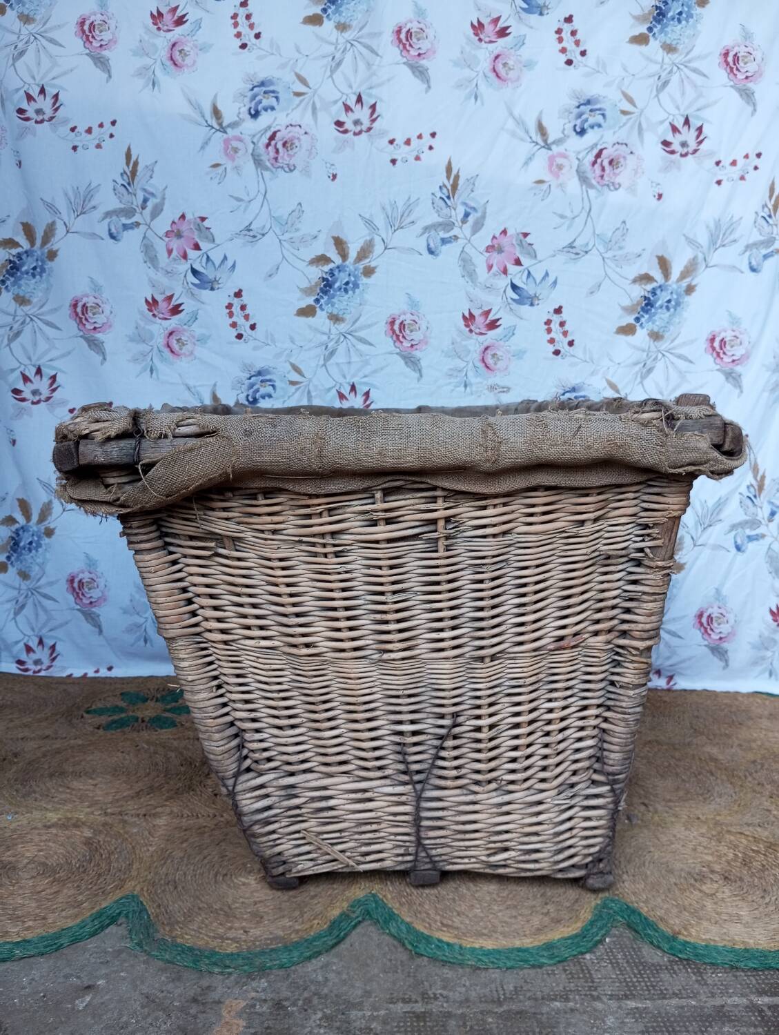 Wood and wicker basket, antique, size xxxl.
