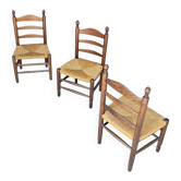 3 chaises d'enfant anciennes en bois à dossier échelle / siège en osier / années 1930