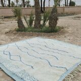 Moroccan rug with colourful patterns, handmade, size 150 x 250 cm.