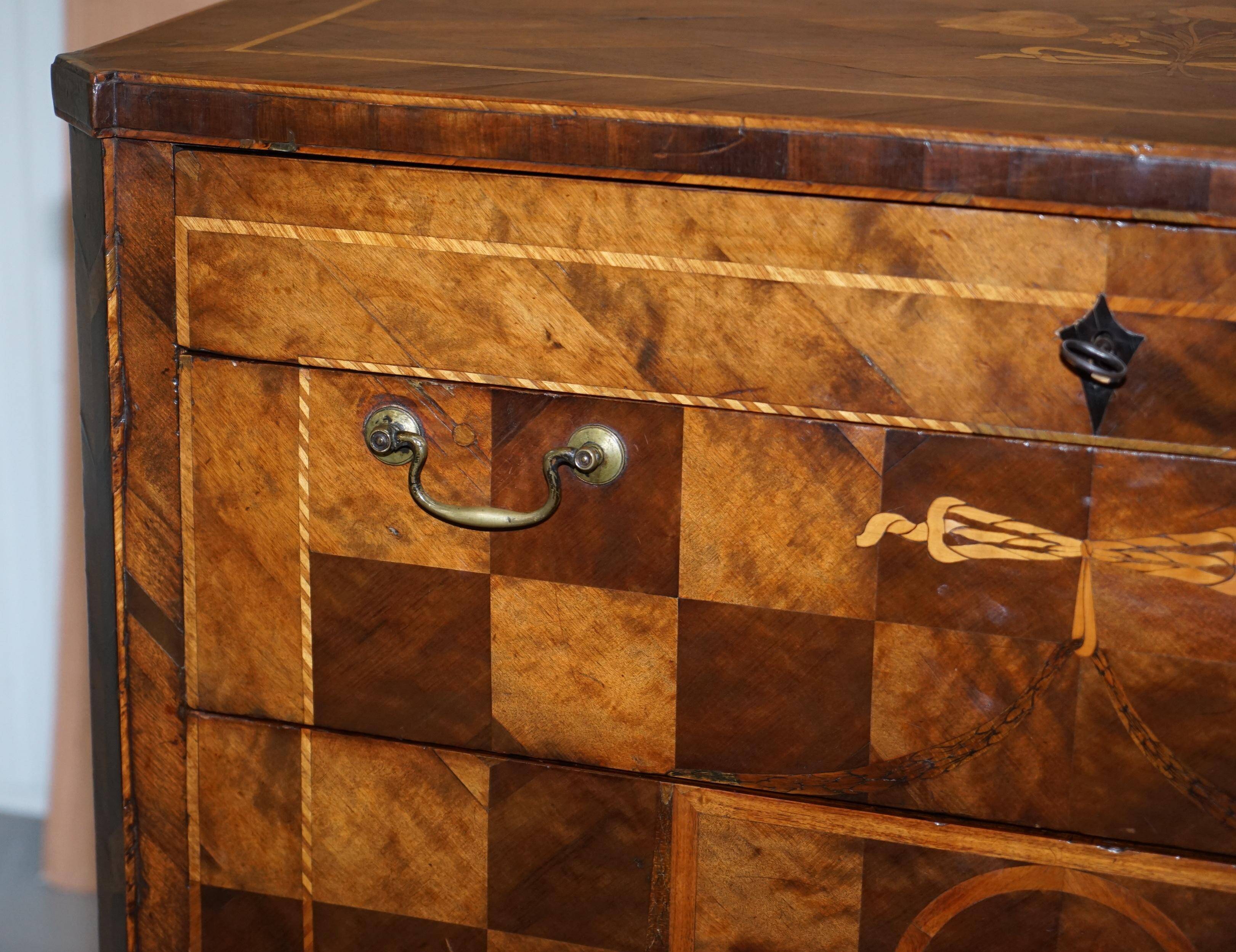 Rare commode with continental marquetry parquetry circa 1780