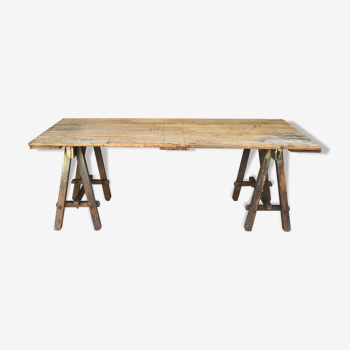 Àncienne table d’atelier sur tréteaux