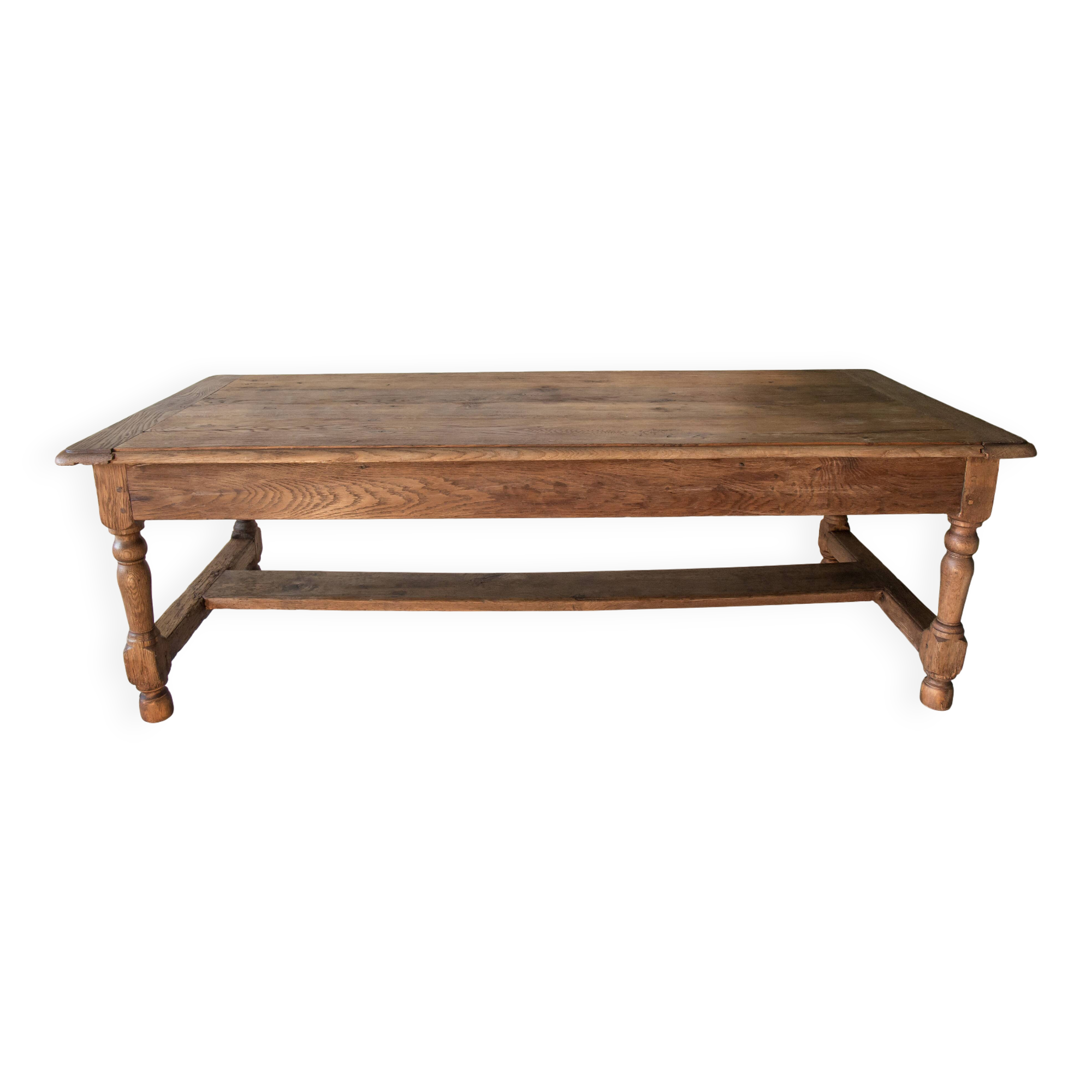 Large oak coffee table from the early 20th century