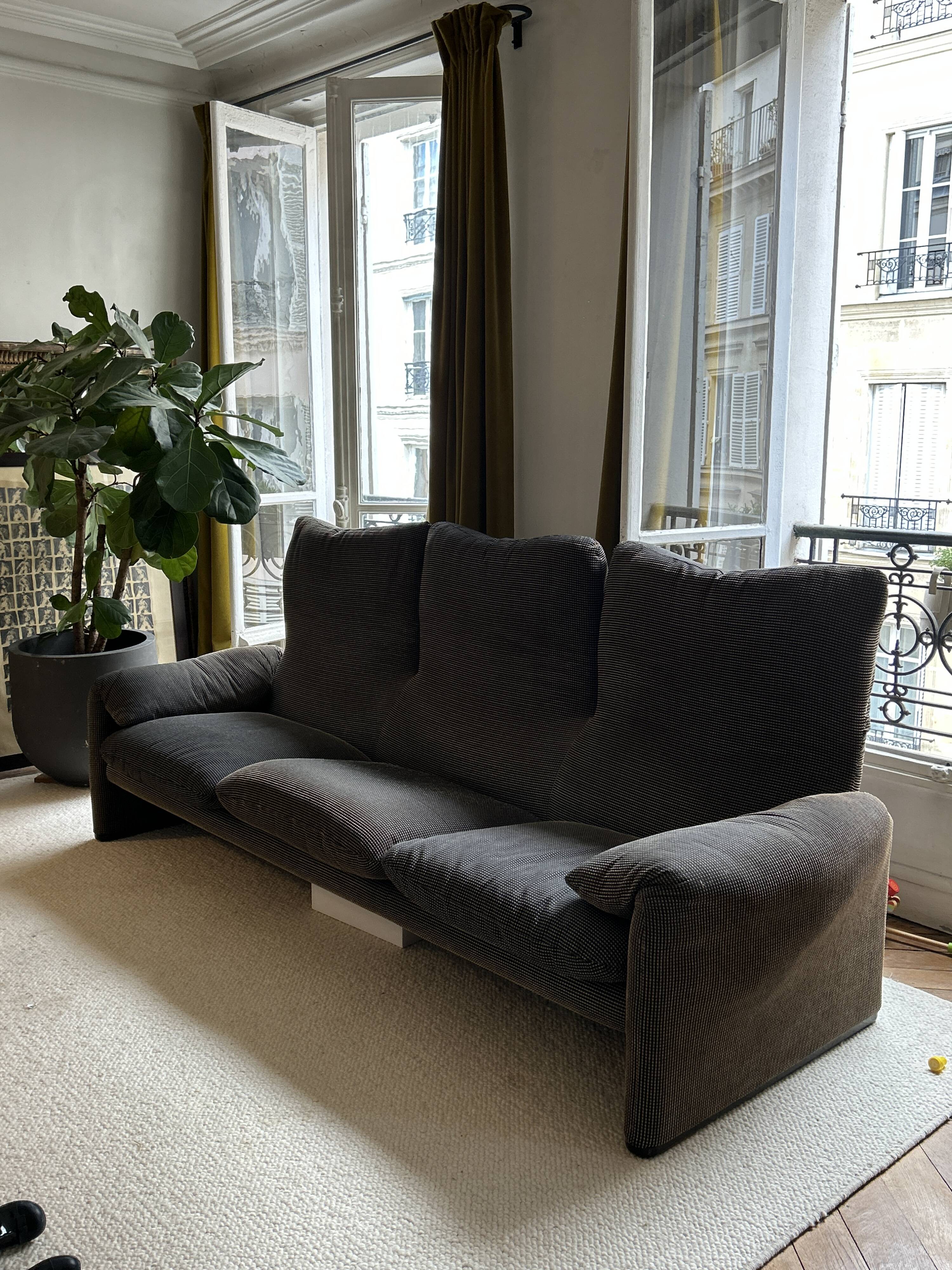 Maralunga 3-seater sofa by Vico Magistretti