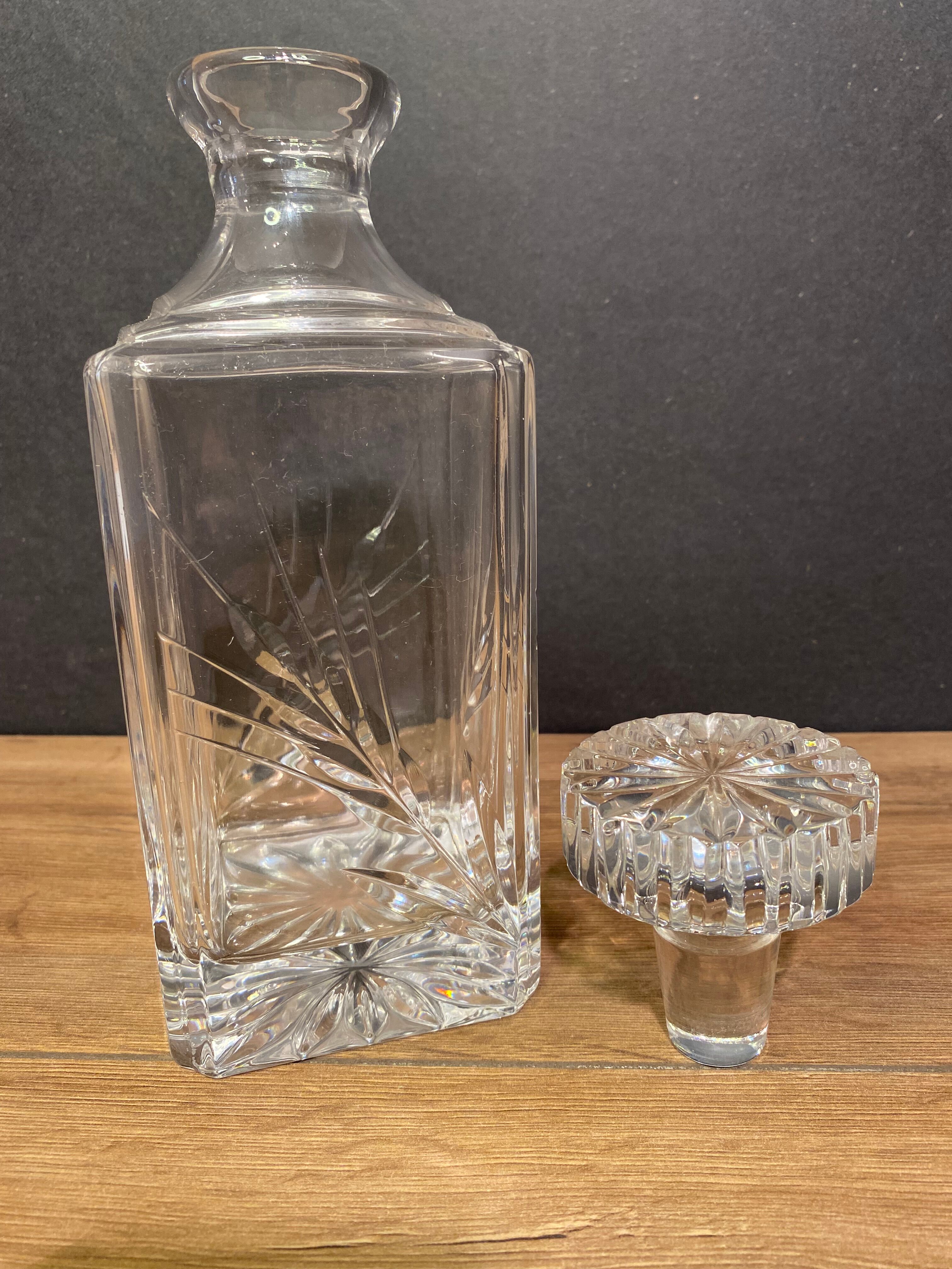 Carafe à whisky en cristal taillé