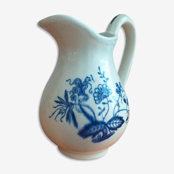 Lunéville porcelain milk pot