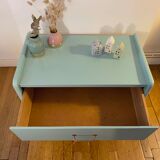 Vintage dresser