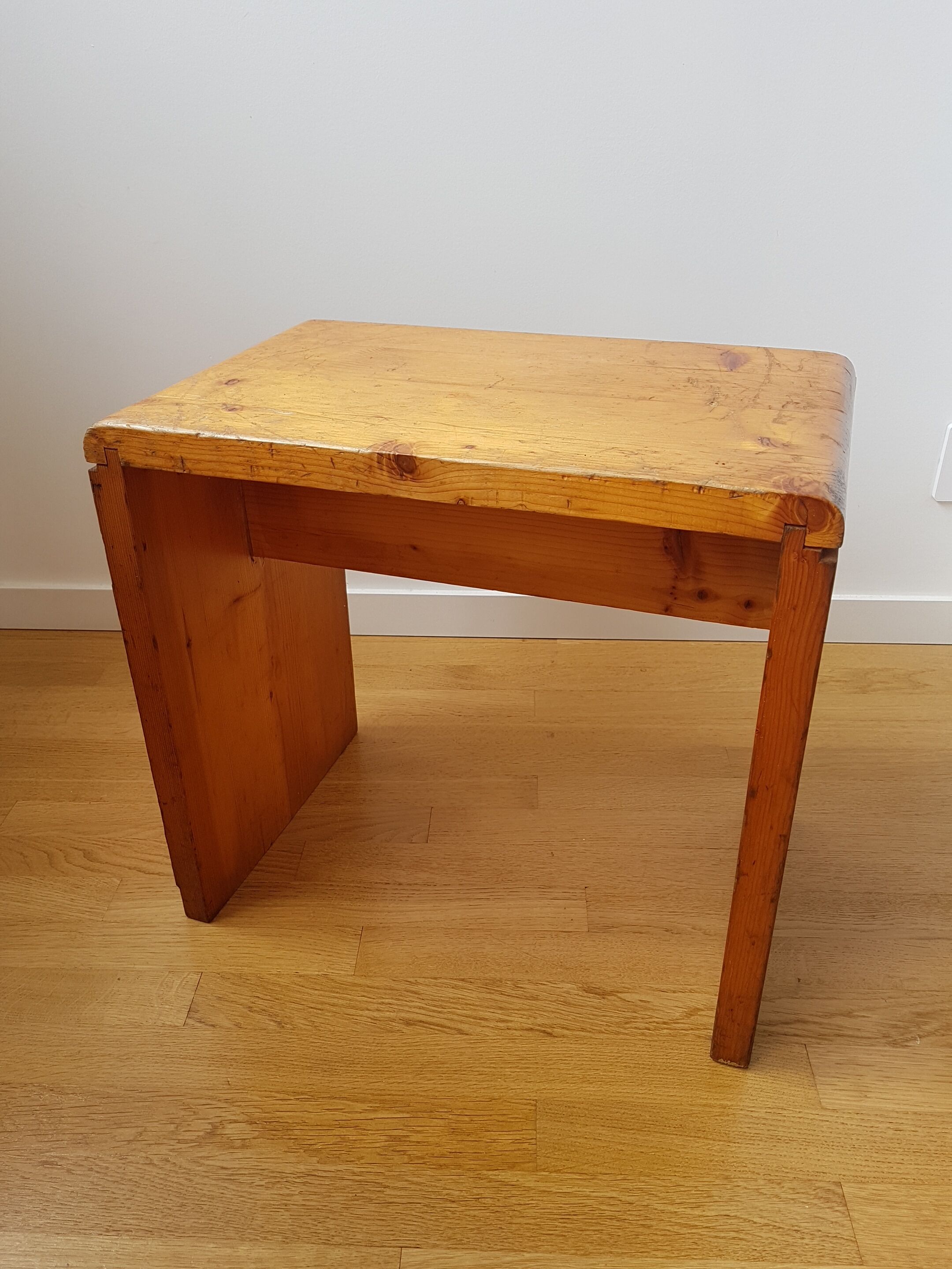 Perriand Charlotte stool