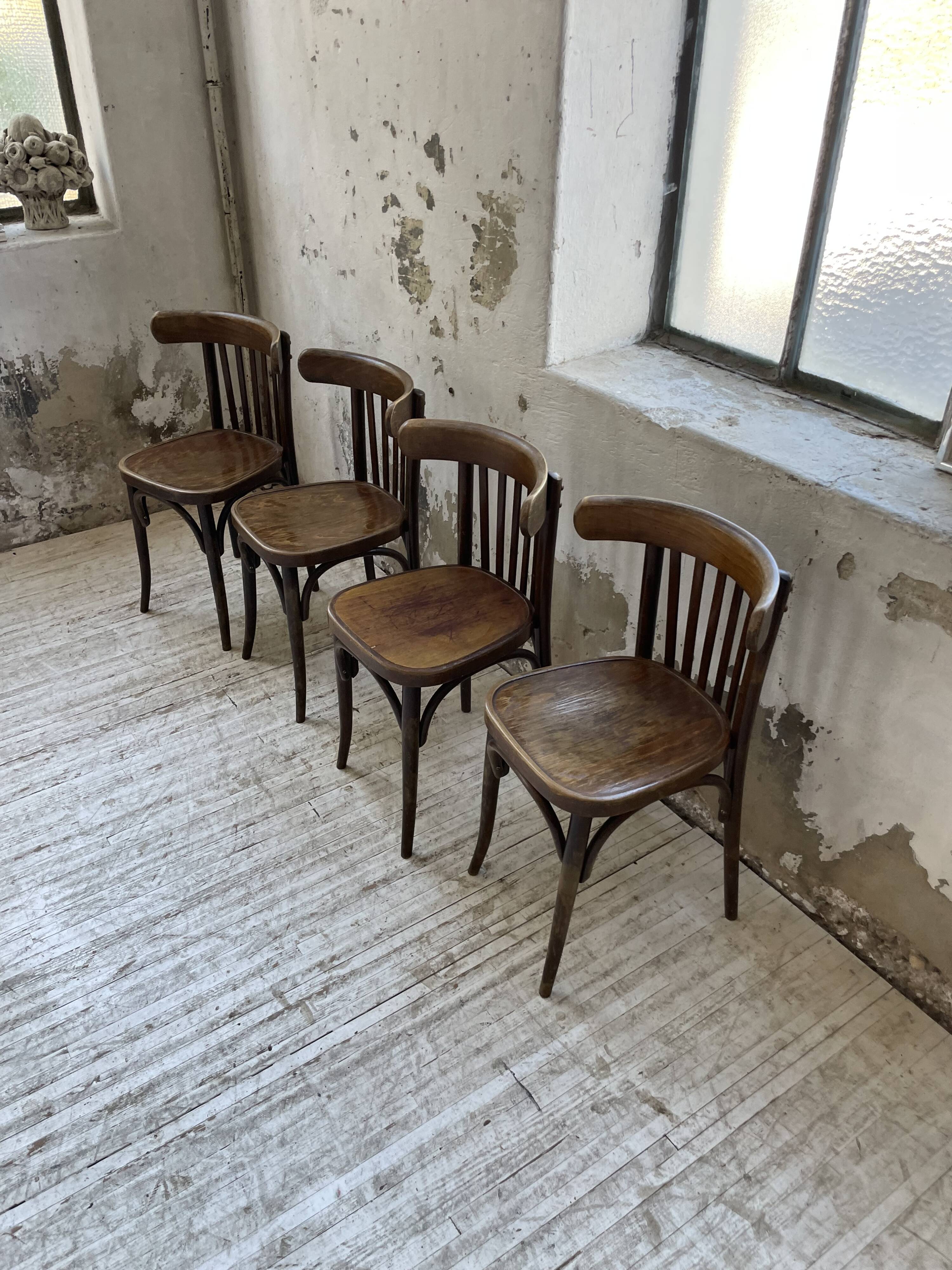 Set of 4 wooden bistro chairs