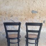 2 chaises en bois courbé