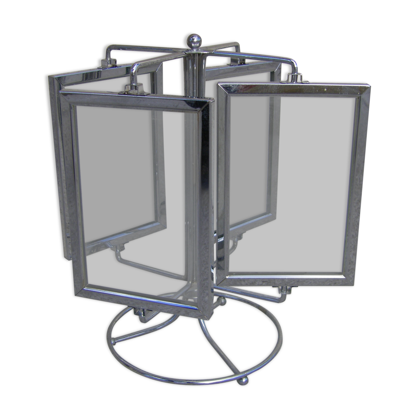 Turnstile photo door